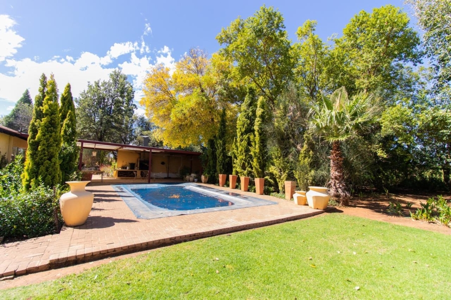 Commercial Property for Sale in Roodewal Free State